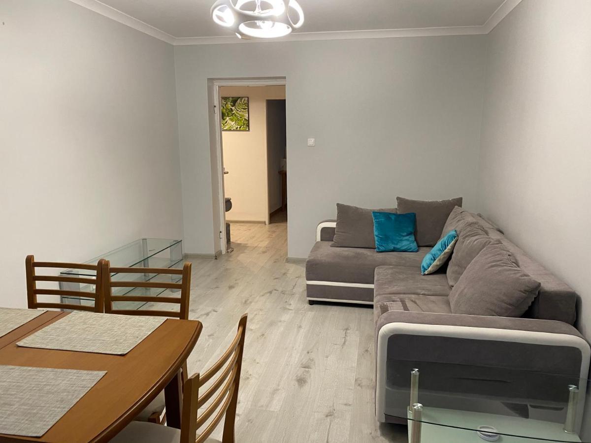 Apartament Przy Katedrze ゴジュフ・ヴィエルコポルスキ エクステリア 写真